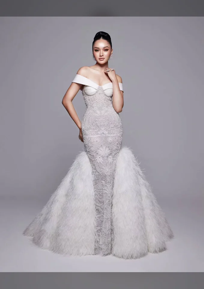 ภาพพอร์ตเทรตของน้ำผึ้ง Miss World Thailand