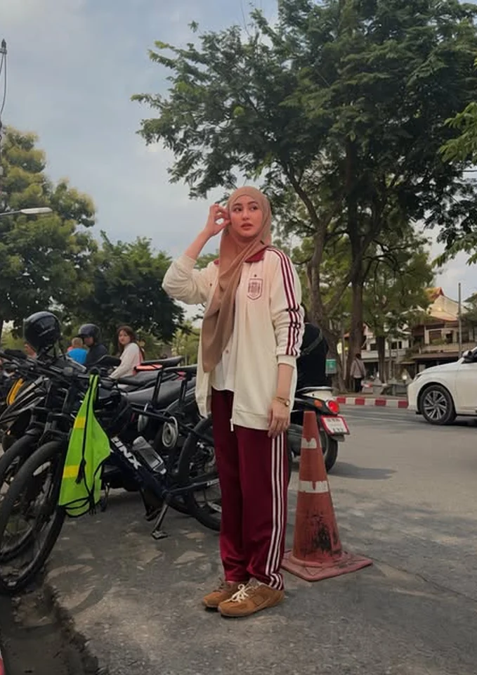 ไซร่า มิเรอร์ ภาพประกอบลำดับ 9