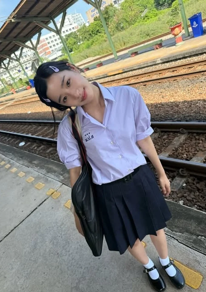 ตู ต้นตะวัน ภาพประกอบลำดับ 4