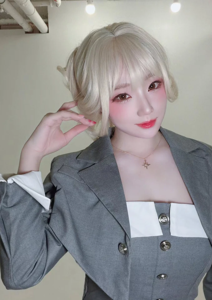Aza Miyuko ภาพพอร์ตเทรตแฟชั่น
