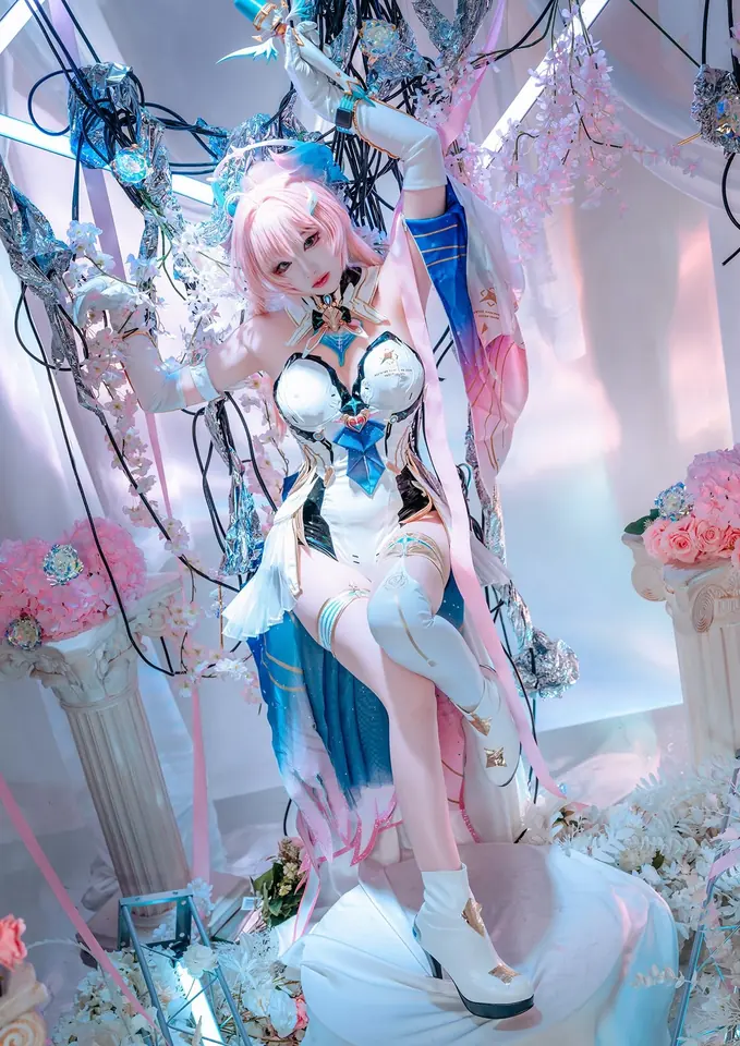 Aza Miyuko กับคอสตูมเกมยอดนิยม